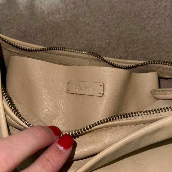 Madewell Shoulder Bag - Picture 5 of 8